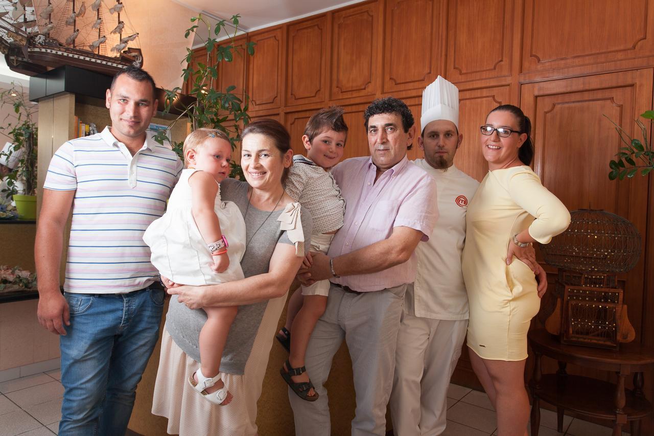 Hotel Benvenuti Gatteo a Mare Luaran gambar
