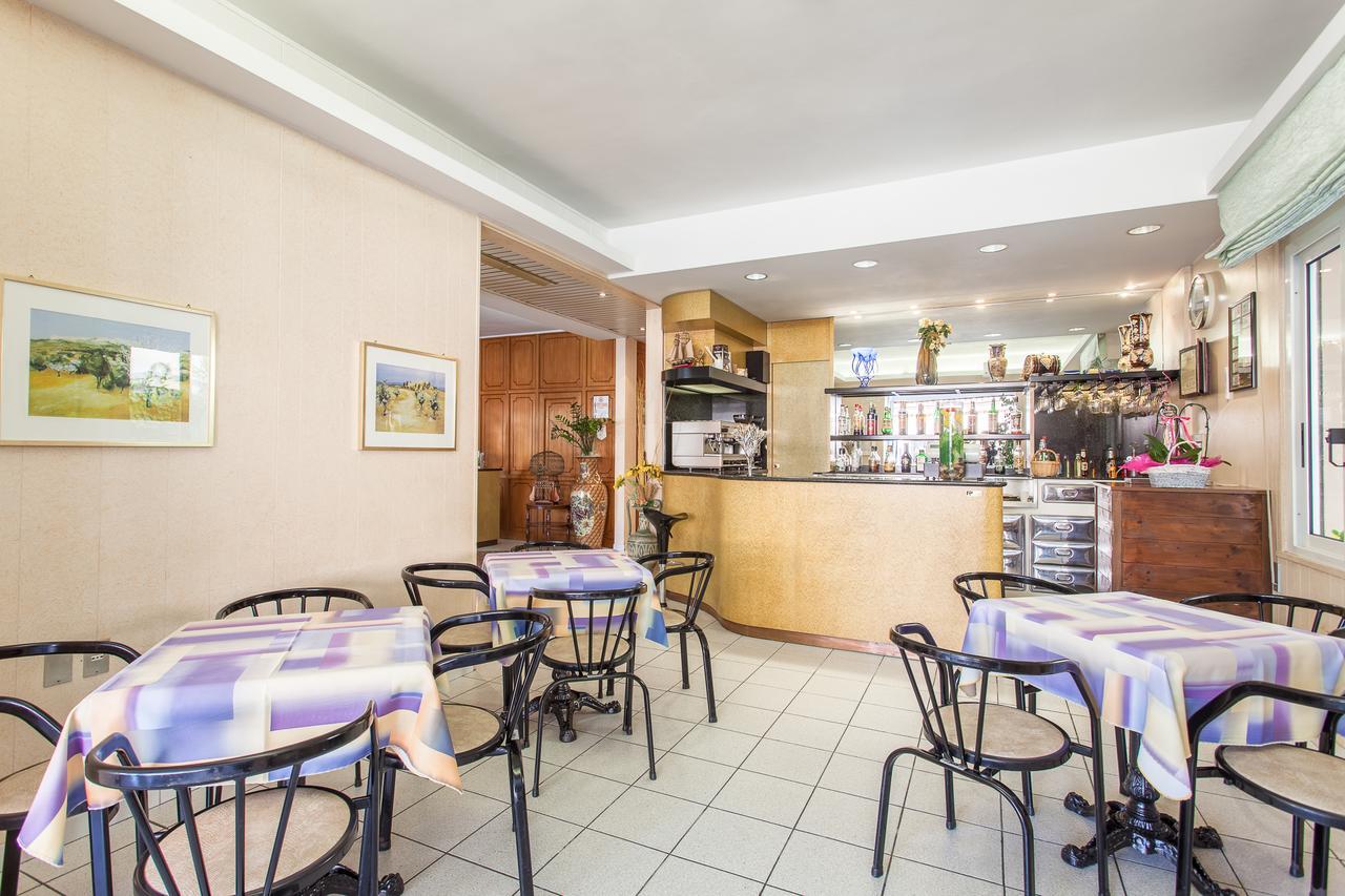 Hotel Benvenuti Gatteo a Mare Luaran gambar