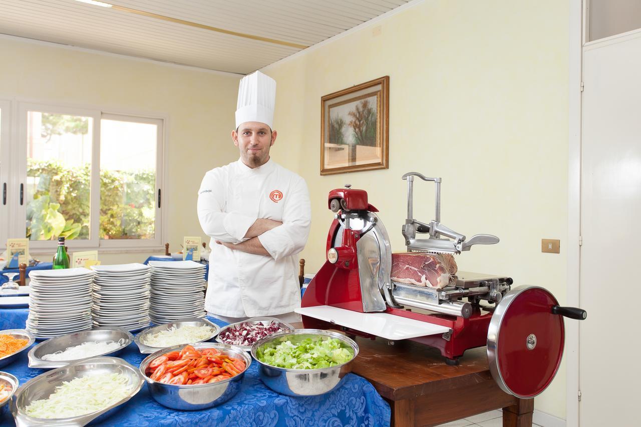 Hotel Benvenuti Gatteo a Mare Luaran gambar